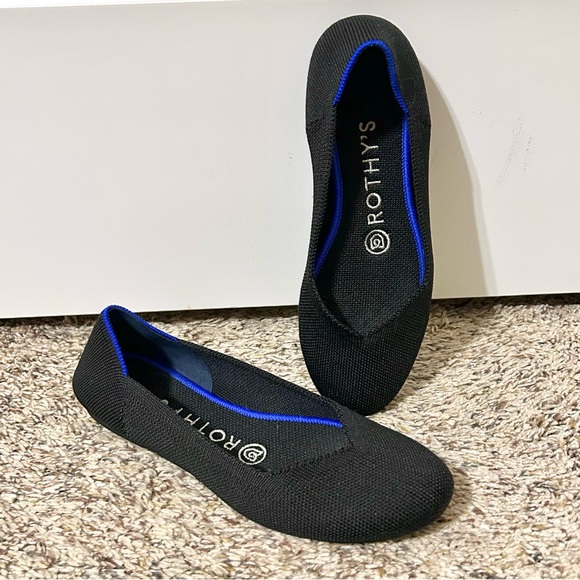 Rothy's Black Solid Ballet Flats Round Toe Size 5.5 - Picture 2 of 8